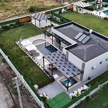 别墅 Alina 费特希耶